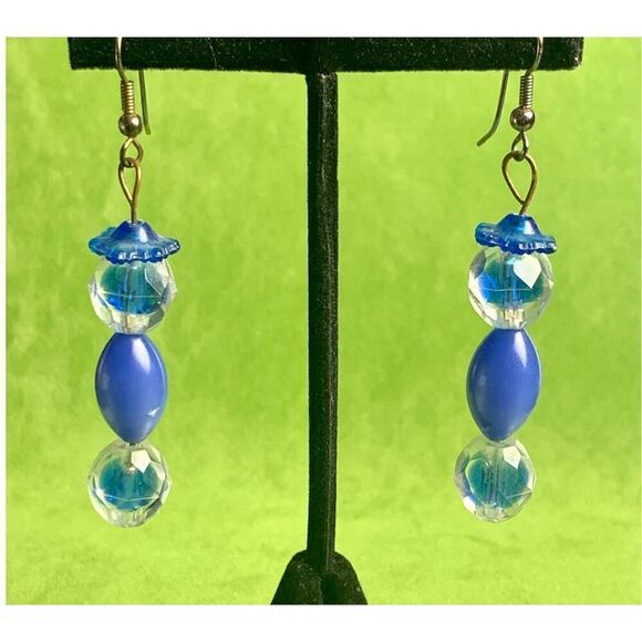 Vintage Jewelry - Vintage Blue Bead-in-Bead earrings, In Silver, Unmarked